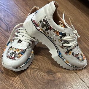 Floral Patterned Women's leather Sneakers